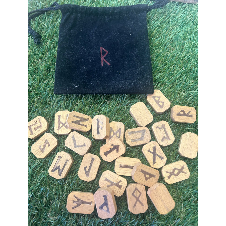 Runas de Madera
